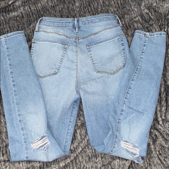 High wasted ripped jeans - Picture 2 of 4